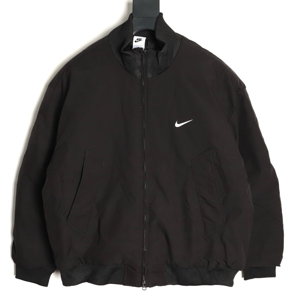 Nike Small-Logo Puffer Jacket – Black - front view