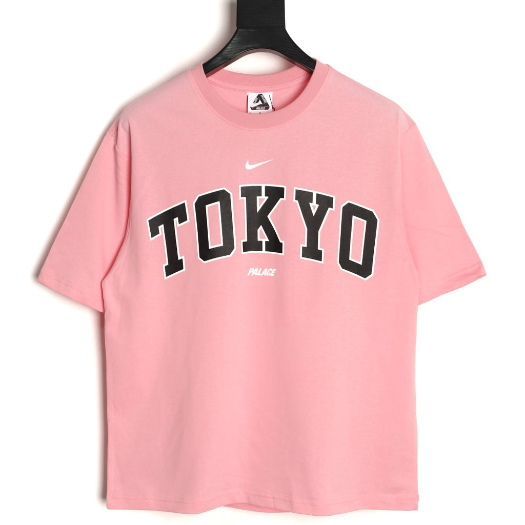 Nike x Palace Tokyo City T-Shirt – Pink - front view