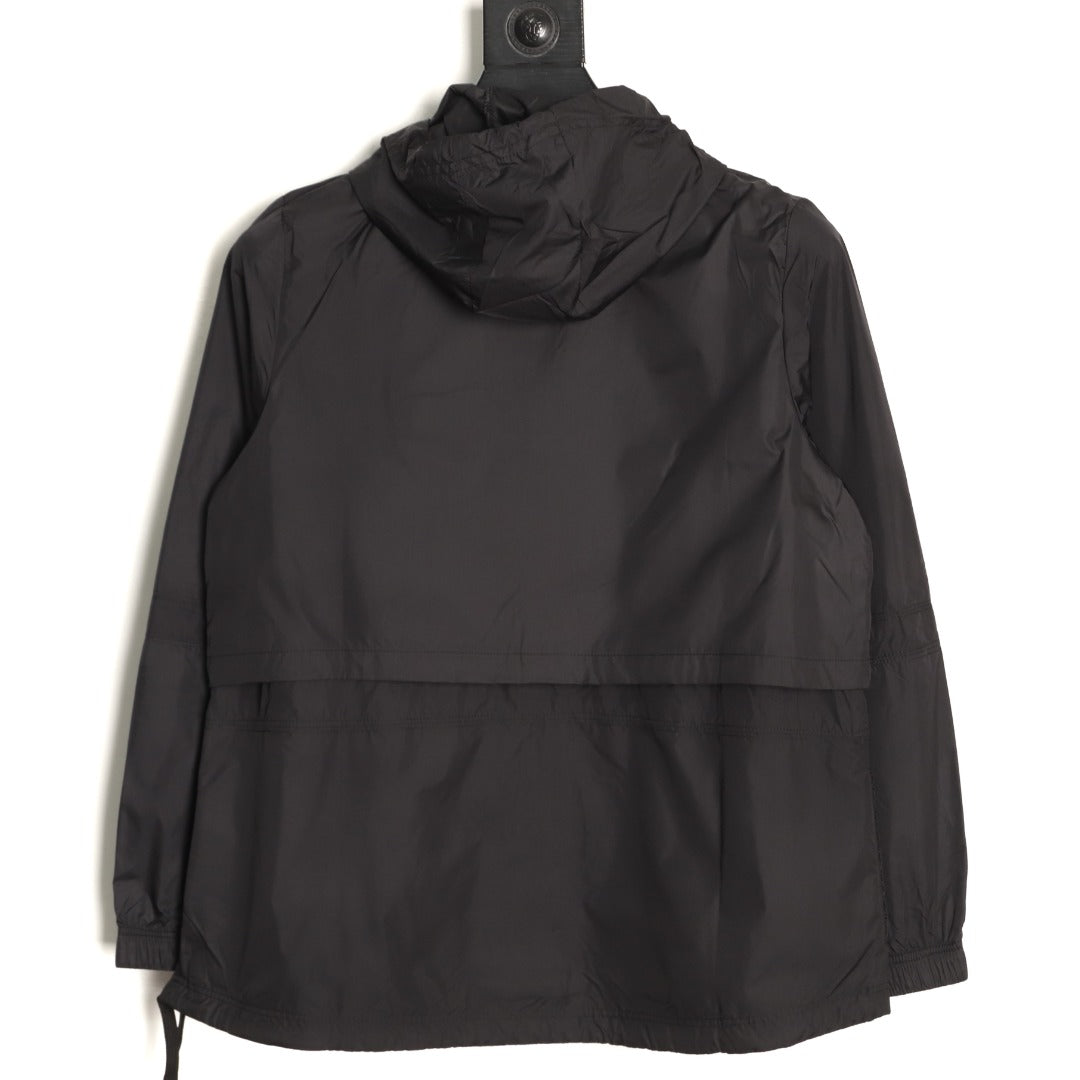 Nike Lightweight Outdoor Hooded Jacket – Black - back view