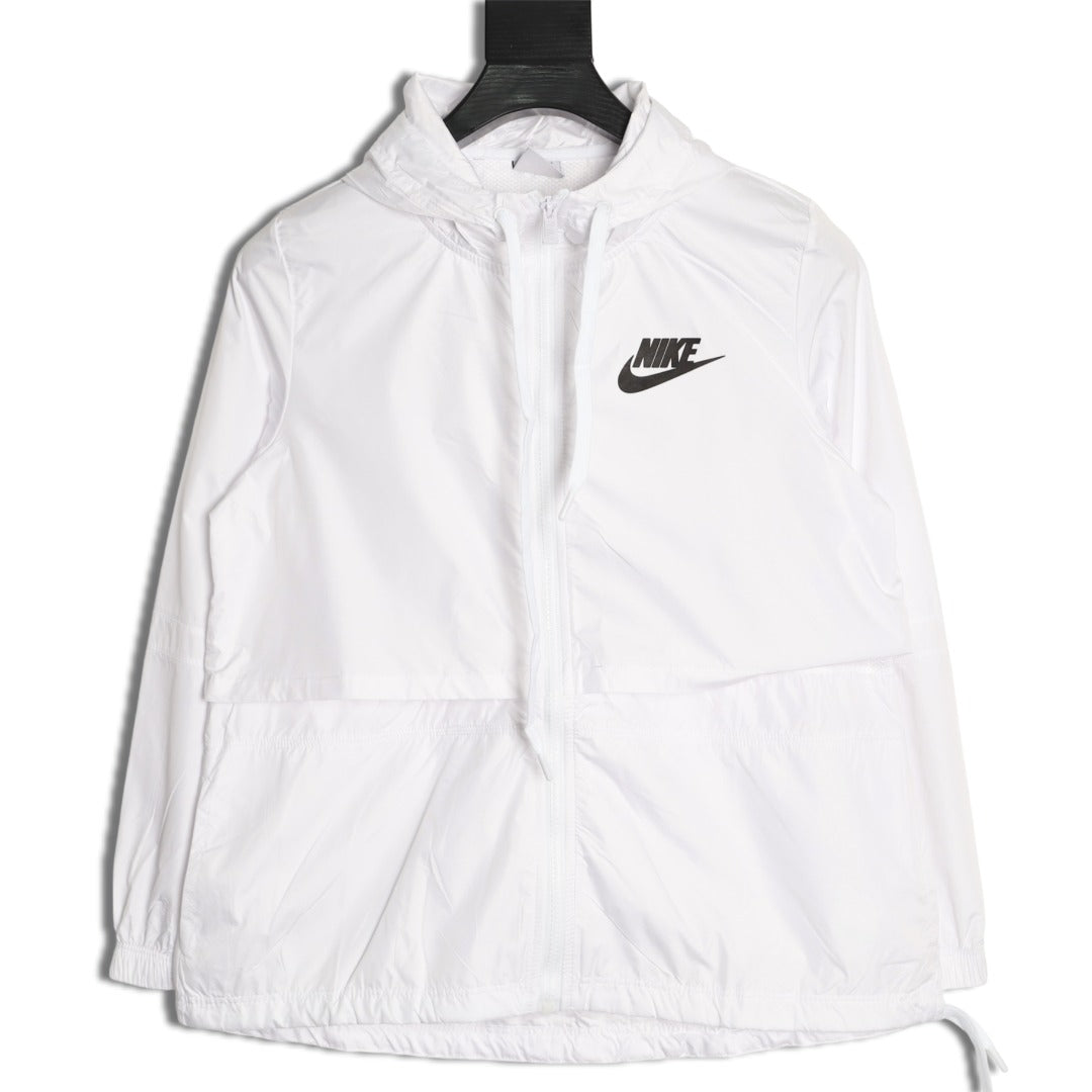 Nike Lightweight Outdoor Hooded Jacket – White - front view